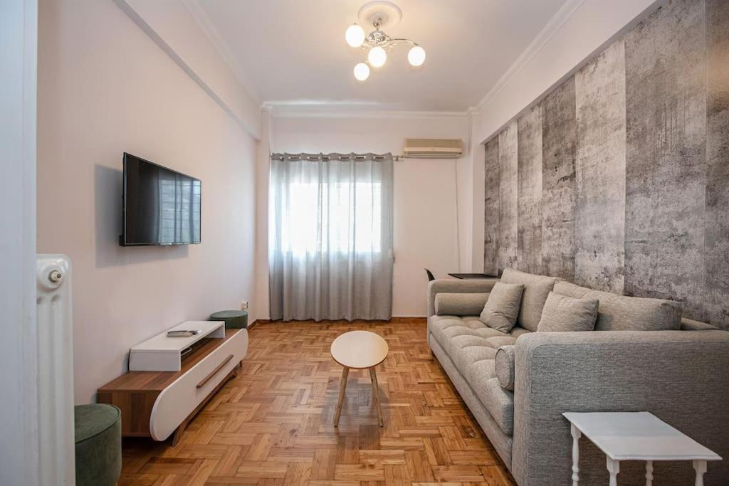 Stylish And Comfortable Apartment Athens Exterior photo