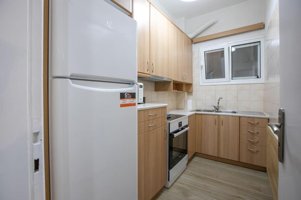 Stylish And Comfortable Apartment Athens Exterior photo